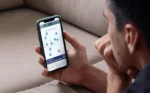 Het 'Waar zit uw klacht' element op de website van Fysiotherapie APeldoorn-Zuid, weergegeven op een smartphone.